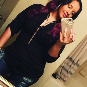 Meet your Posher, Avie